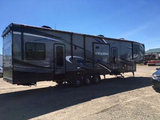 Heartland Cyclone Rvs Cy 3950 For Rvtrader Com 2017 Heartland Cyclone Cy 4113 In Long Prairie