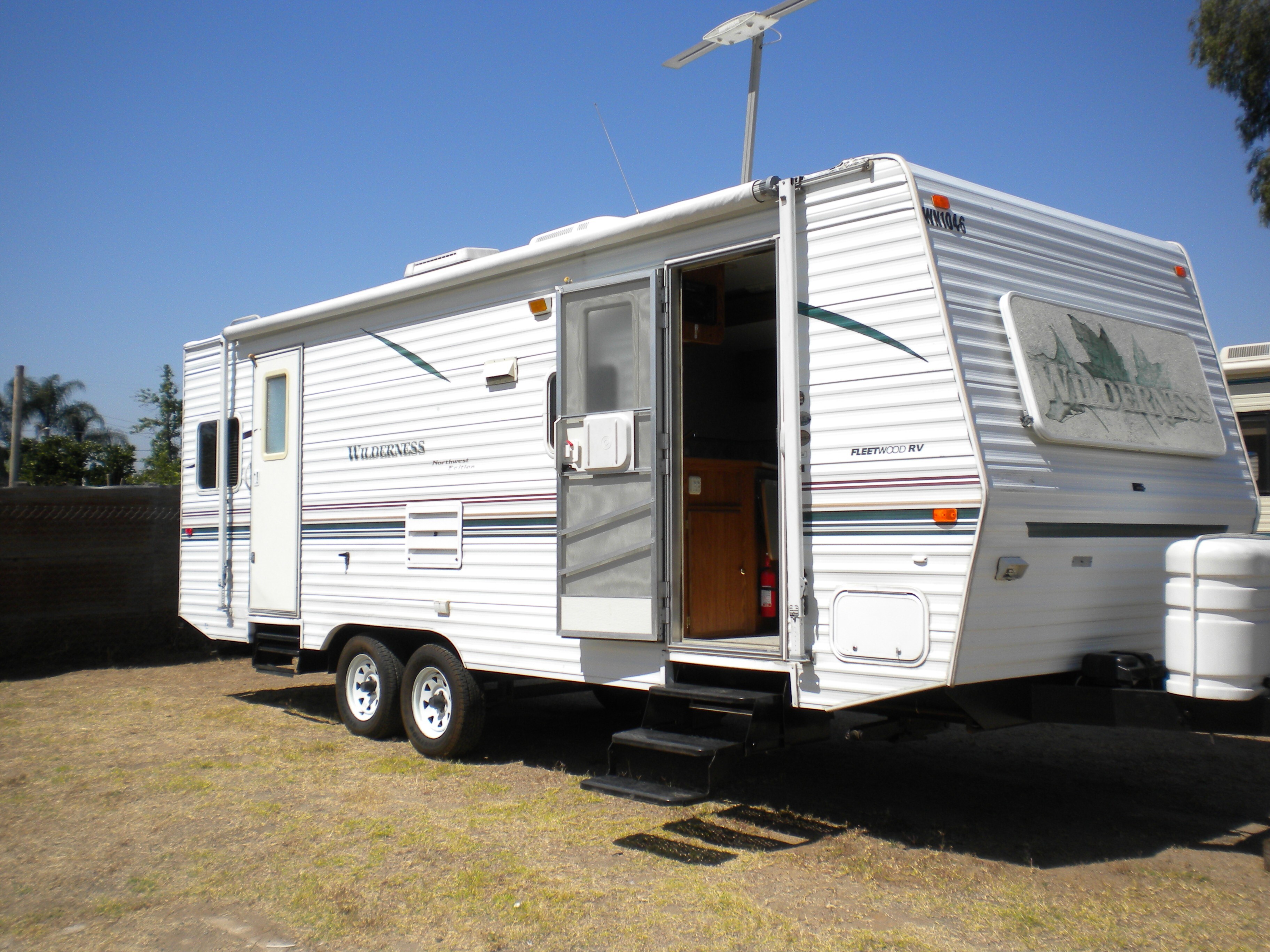 Fleetwood WILDERNESS 25W Travel Trailer RVs For Sale: 1 RVs