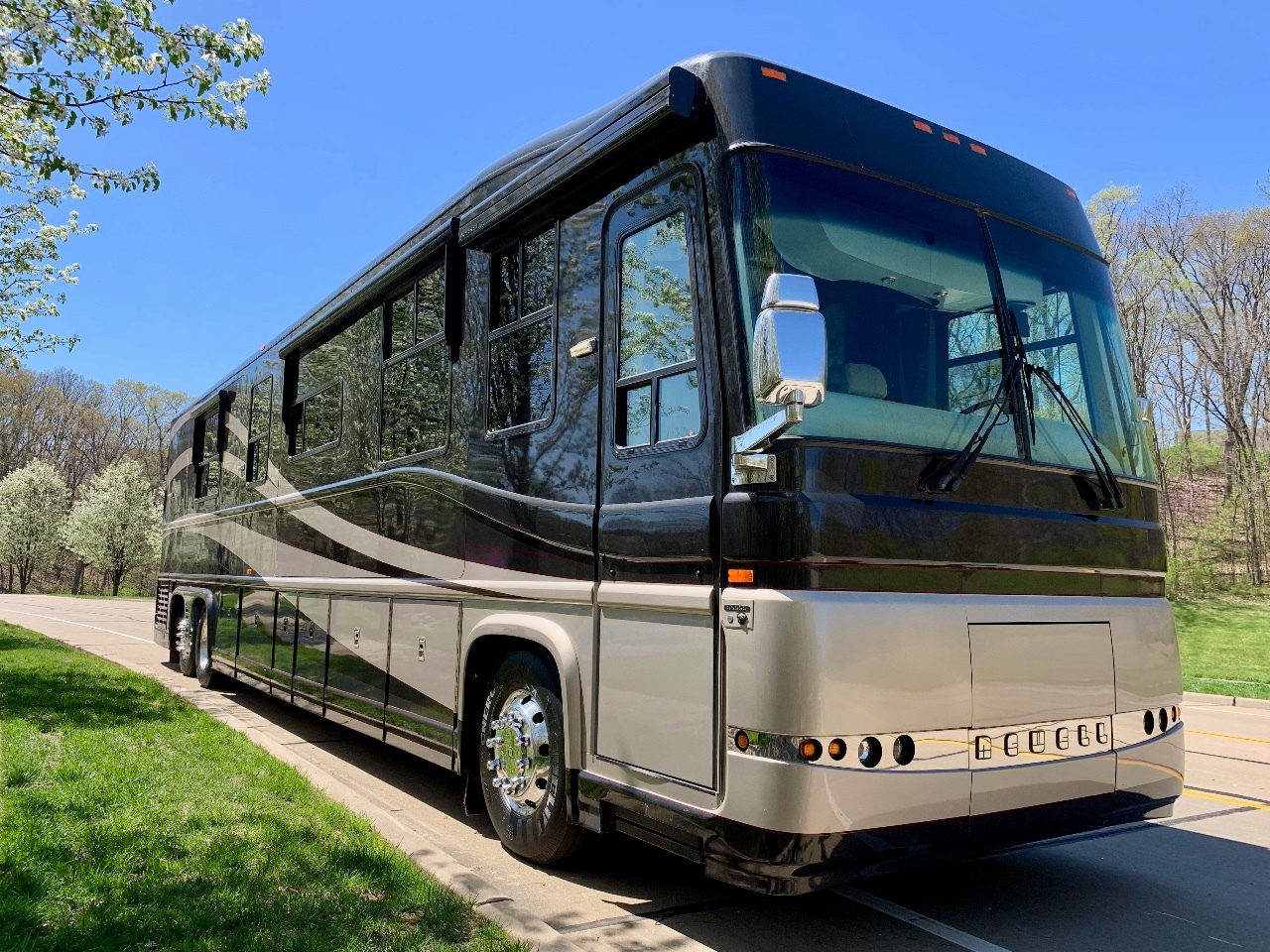 2004 Newell Coach QUAD SLIDE, Wentzville MO