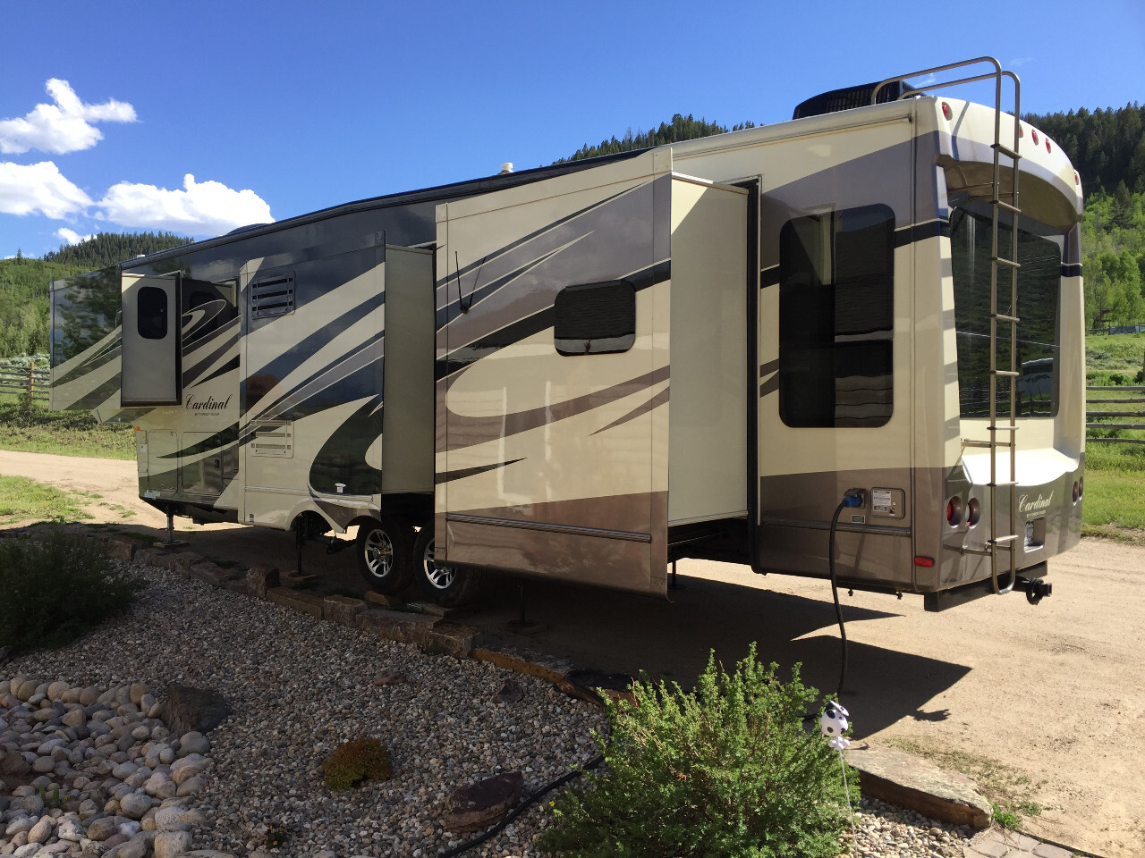 Cardinal 3825fl 5 Slide Front Living For Forest River Rvs Cardinal 3825fl 5 Slide Front Living For Forest River Rvs Rv Trader