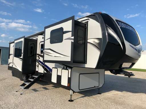 What Is A Fifth Wheel >> Illinois Fifth Wheels For Sale Rv Trader What Is A Fifth Wheel >> Illinois Fifth Wheels For Sale Rv Trader
