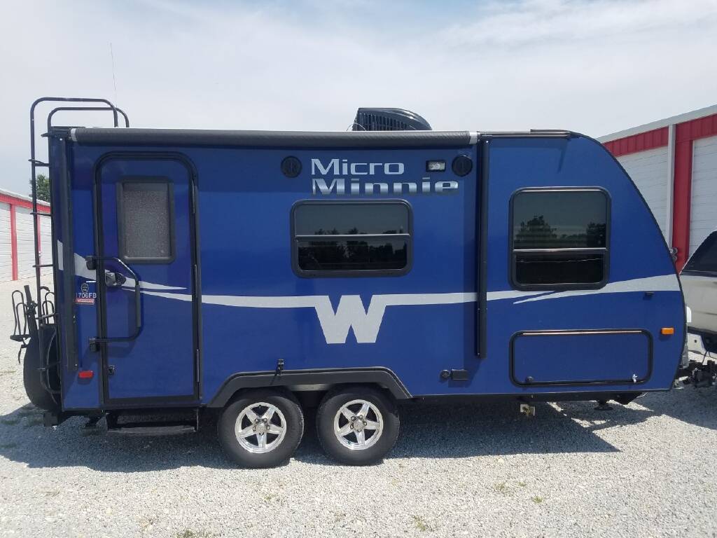 2015 Winnebago MICRO MINNIE 1706FB, Grove OK