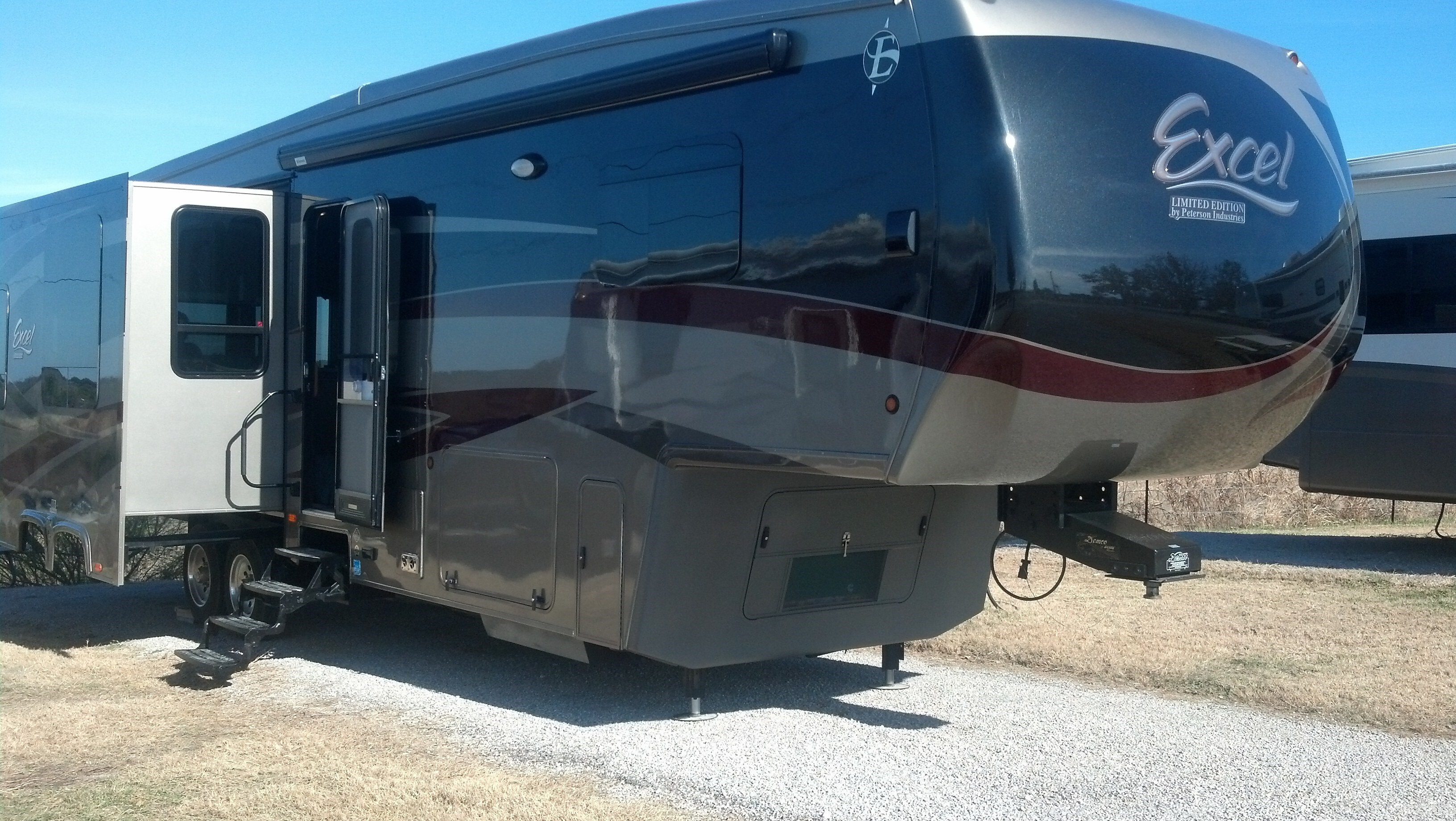 2014 Excel Peterson EXCEL LIMITED EDITION 36GKE, Elizabeth Town PA