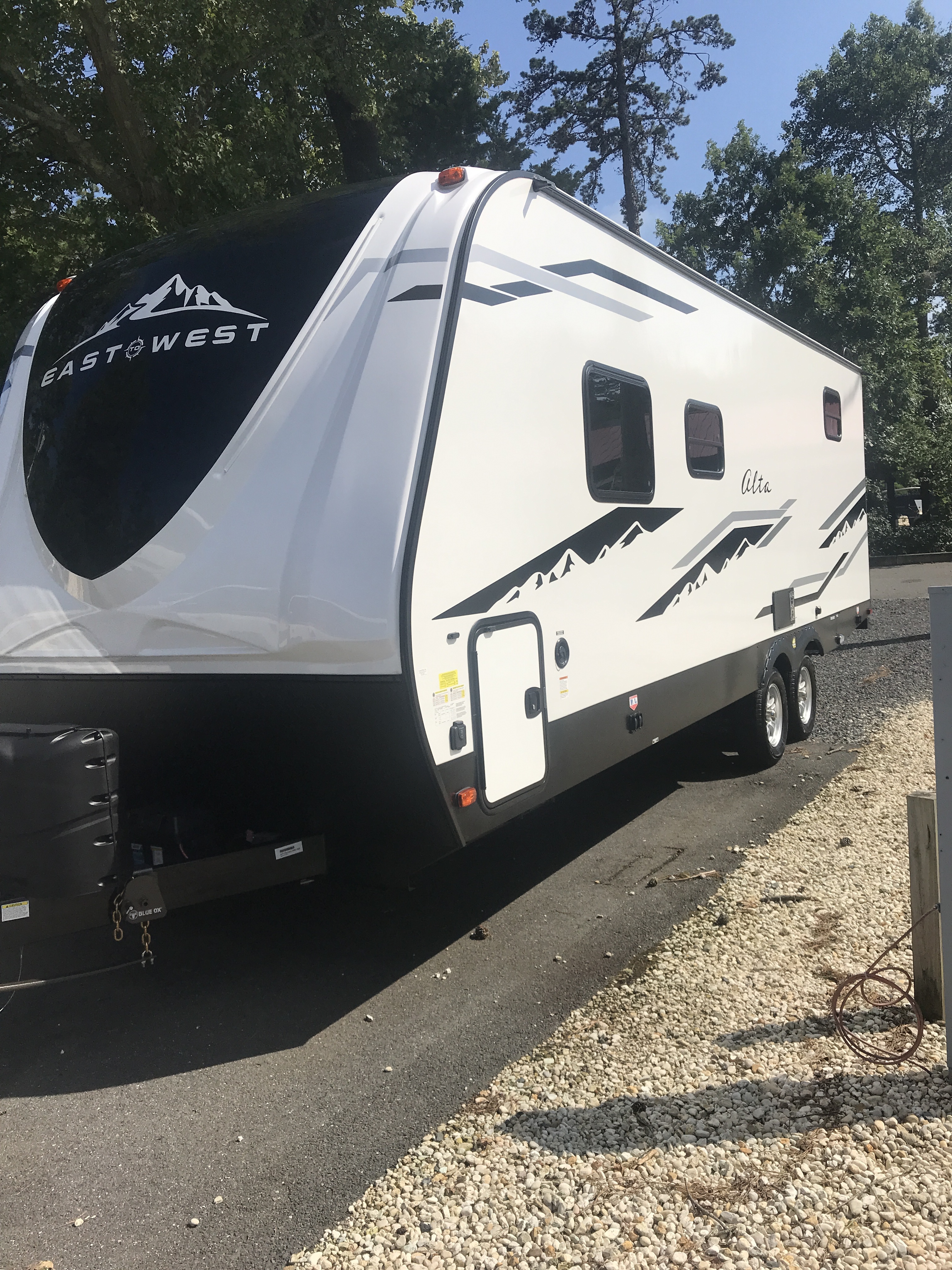 Alta 2100mbh For Sale East To West Travel Trailers Rv Trader