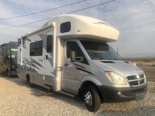 View 24k For Sale Winnebago Rvs Rv Trader