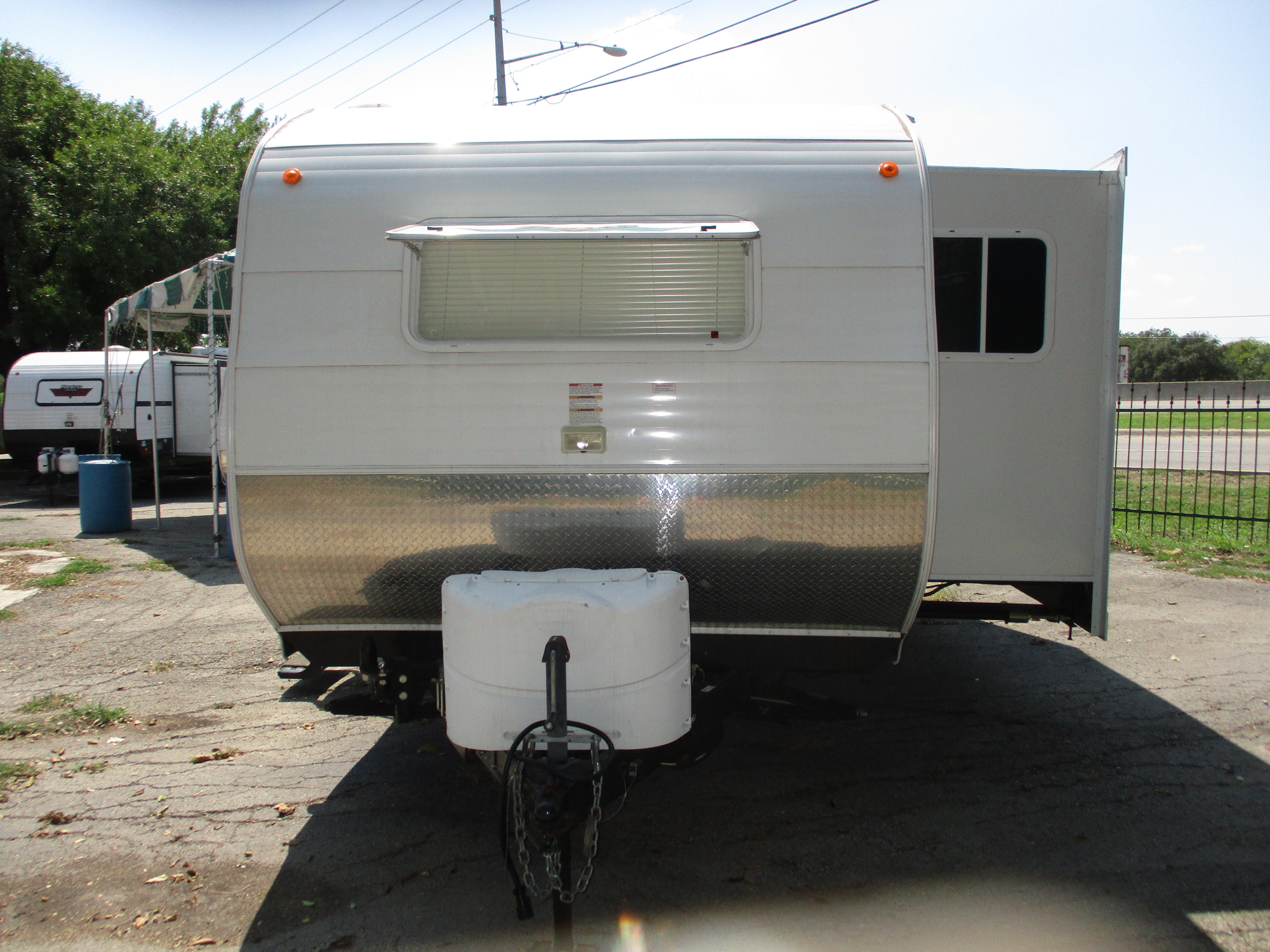 2019 Riverside Retro 179se Travel Trailer For Sale Wholesale Youtube In 2020 Retro Travel Trailers Small Travel Trailers Diy Travel Trailer