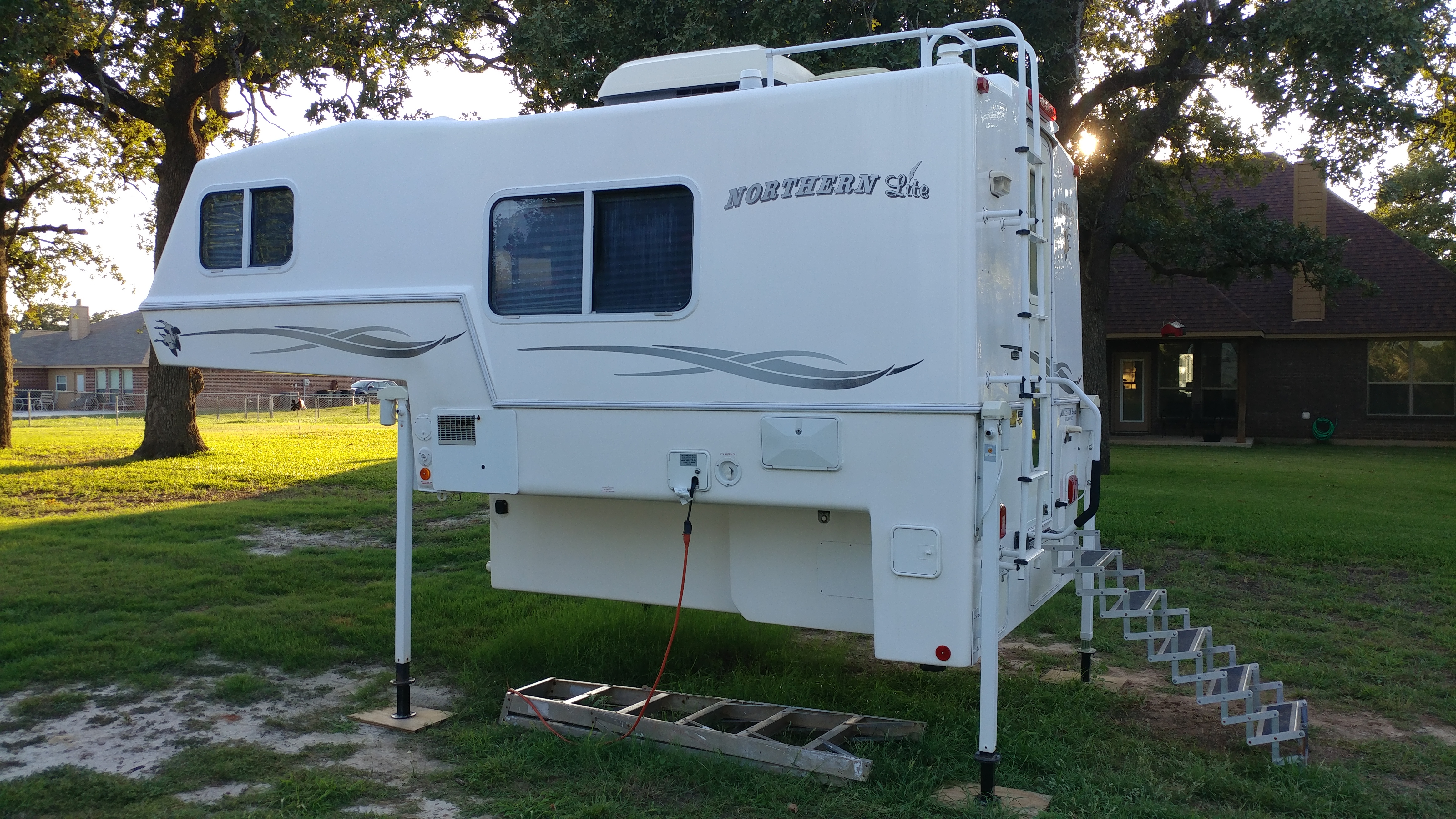 Rv Storage Trailer Camper Storage Near You Extra Space Storage