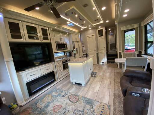 Used Beacon For Sale Vanleigh Fifth Wheels Rv Trader