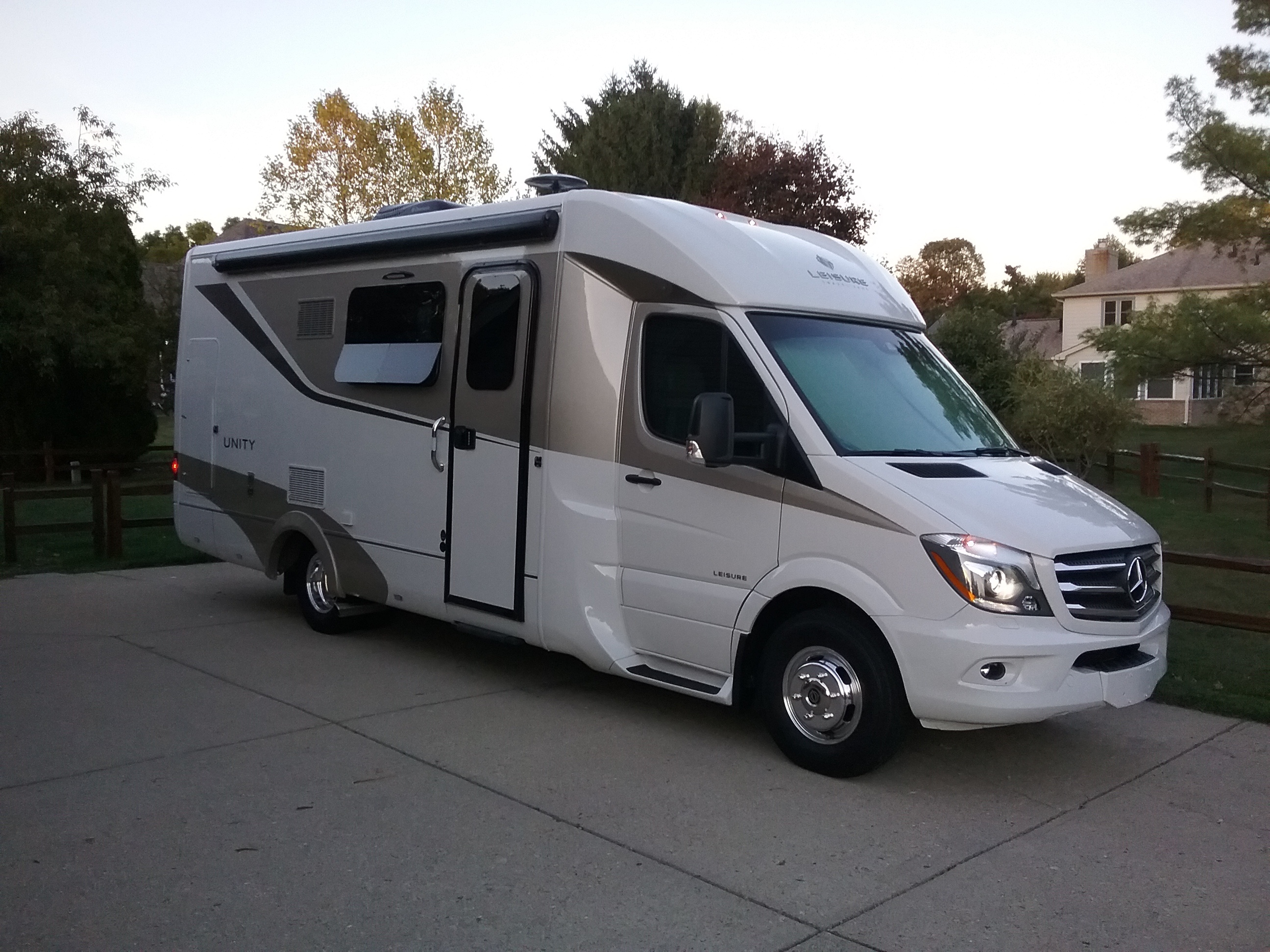 2016 leisure travel unity u24mb