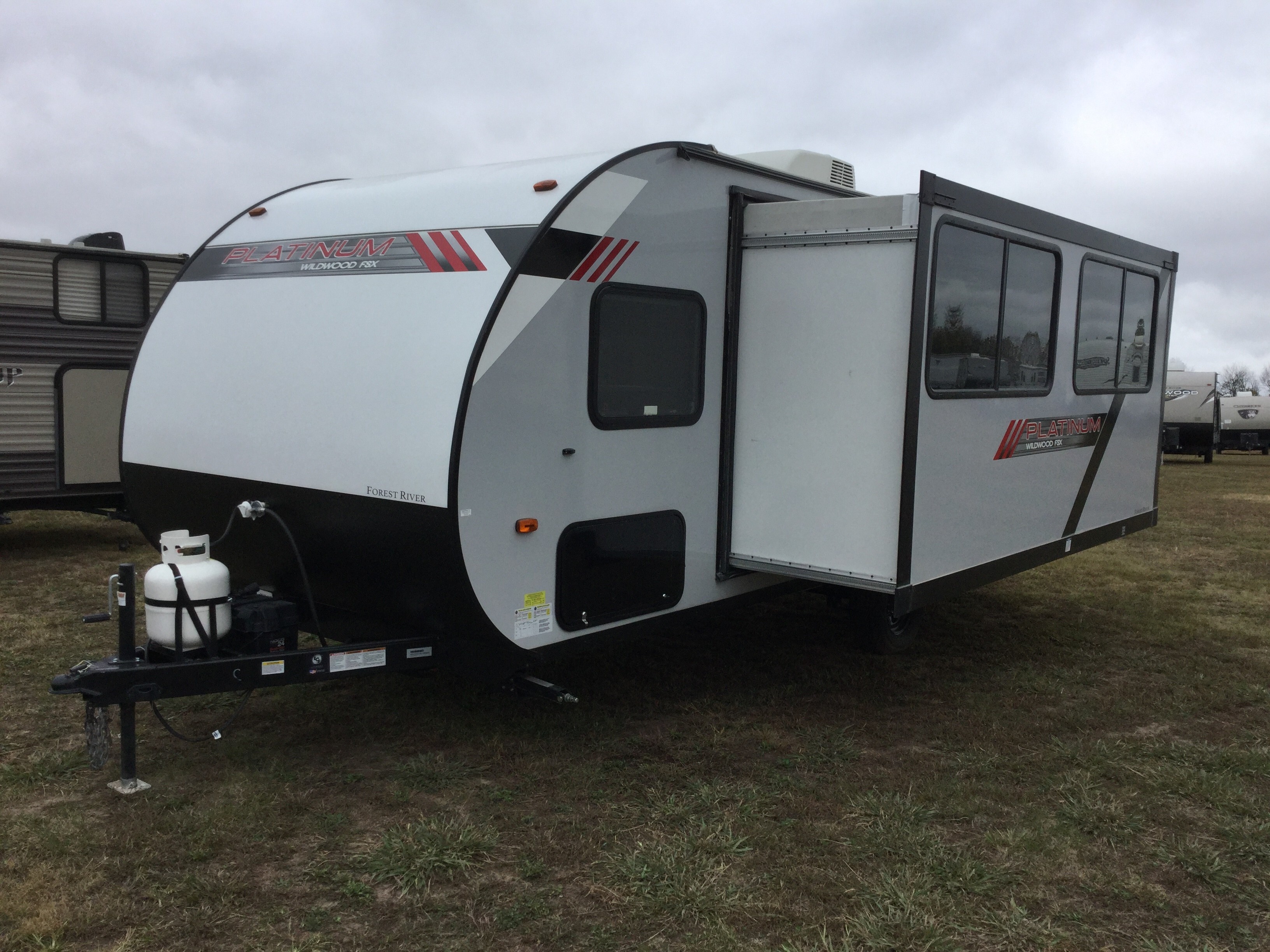 2020 Forest River Wildwood Fsx Platinum 170SSX For Sale in Carthage, MO