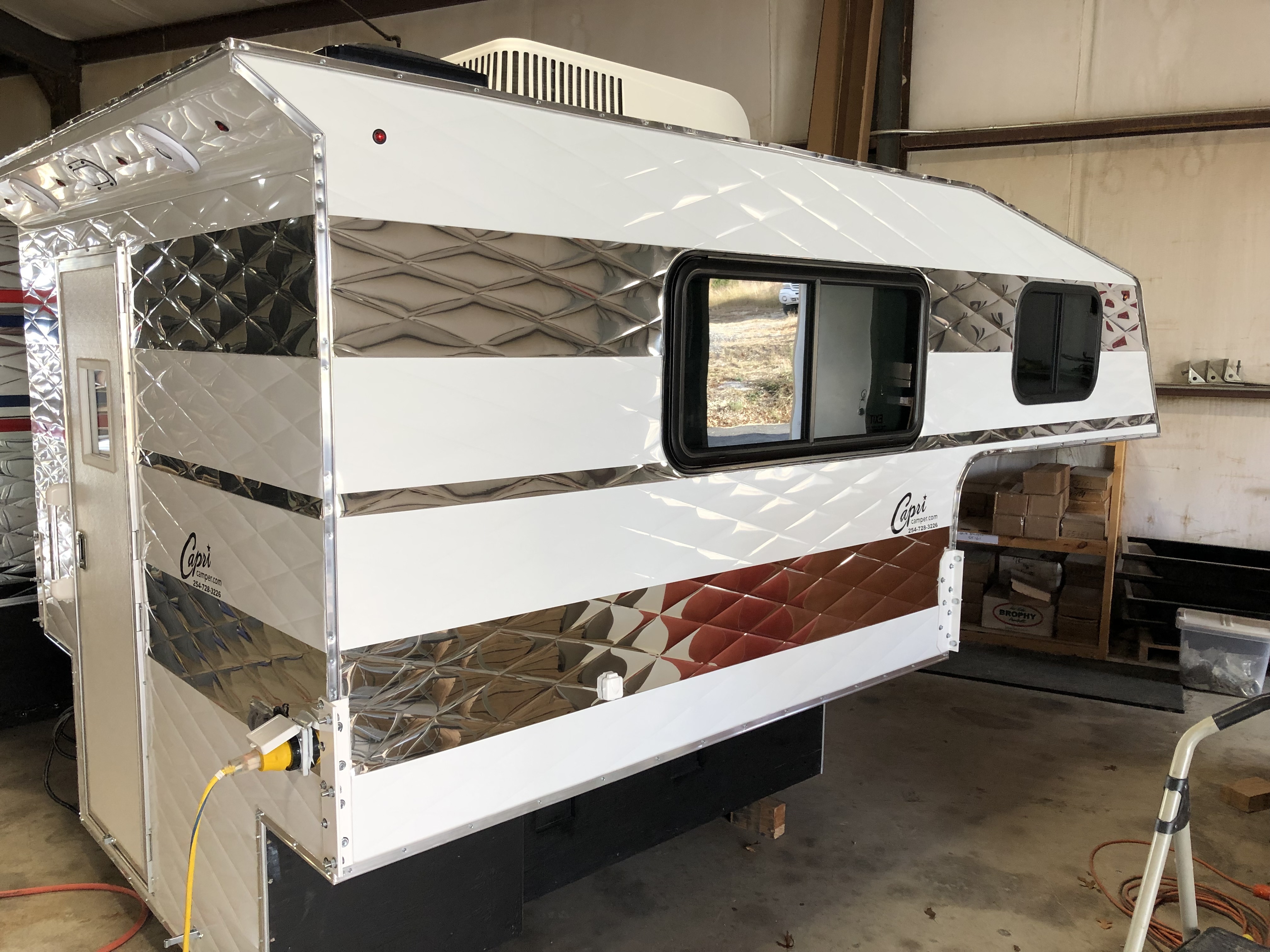 South Dakota Retreat For Sale Capri Camper Truck Campers Rv Trader