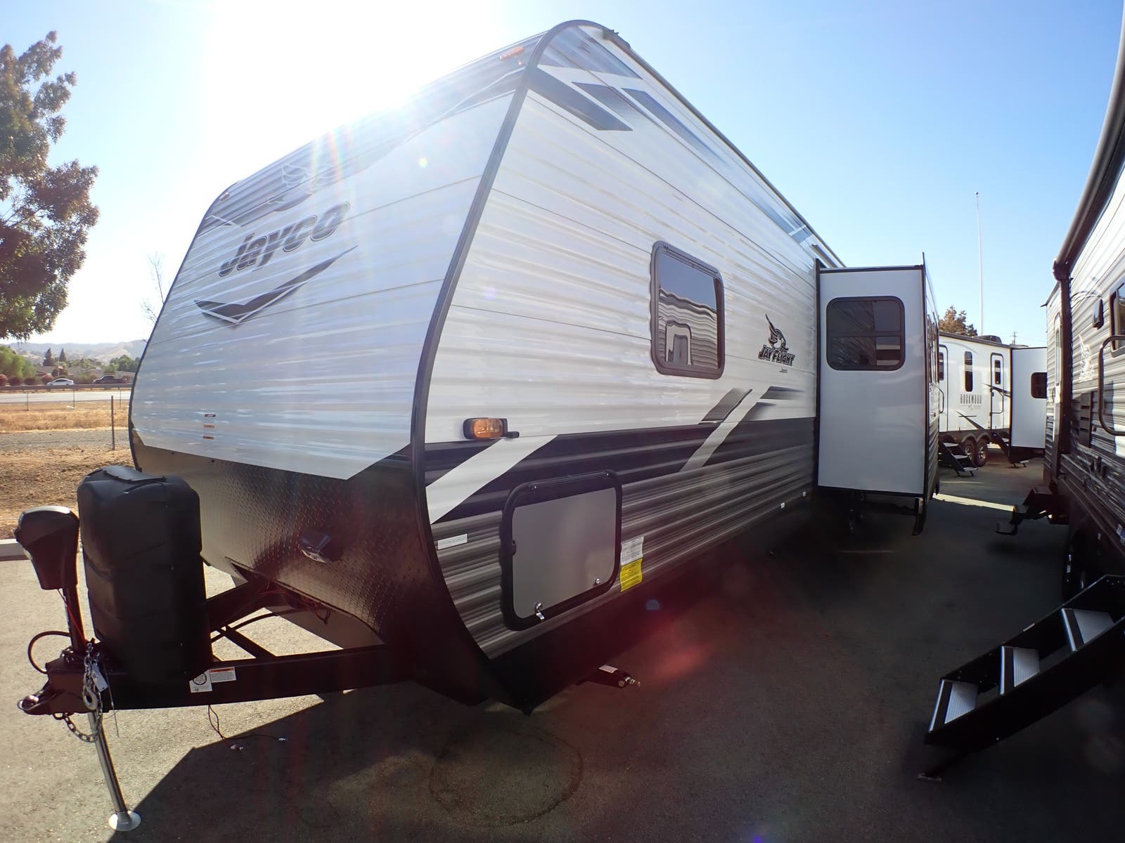 2022 Jayco Jay Flight 33RBTS For Sale in Hill, CA RV Trader(03)