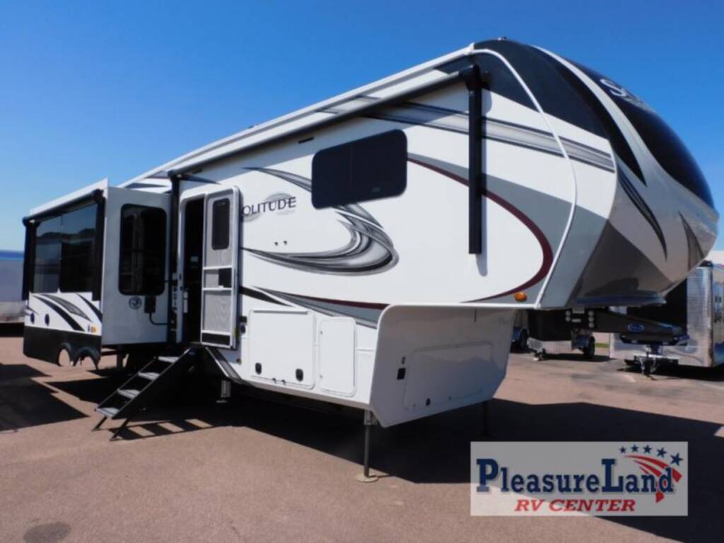 2022 Grand Design Solitude 310gk For Sale In Sioux Falls Sd Rv Trader 2022 Grand Design Solitude 310gk Outside Kitchen