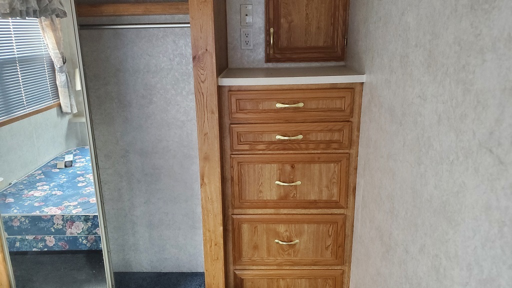 Used 2002 Breckenridge Used Park Model For Sale in St. Cloud, MN