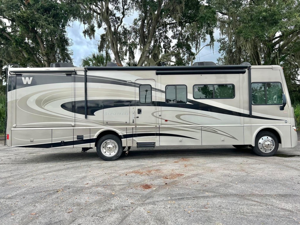 New 2014 Winnebago 33C 33C For Sale in Lakeland, FL - 5023316842 - RV ...