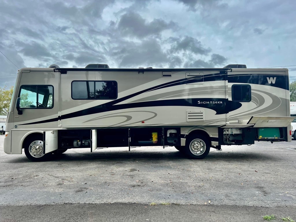 New 2014 Winnebago 33C 33C For Sale in Lakeland, FL - 5023316842 - RV ...
