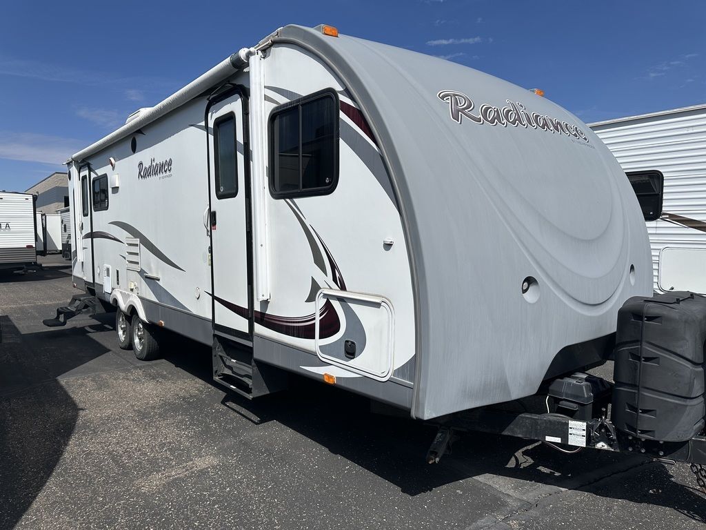 Used 2013 Cruiser Rv Radiance R28RLSS in Rogers, MN RV Trader