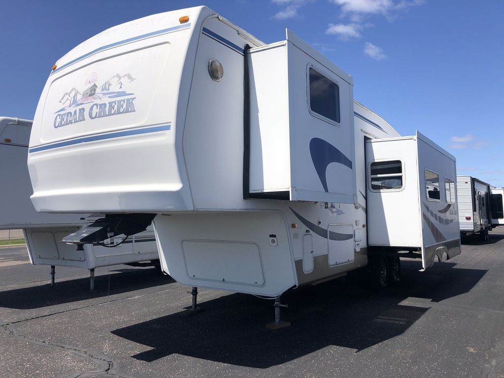 Used 2003 Forest River Cedar Creek 30 in Rogers, MN RV Trader