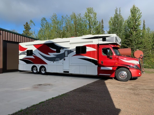 Custom For Sale - Show Hauler RVs - RV Trader