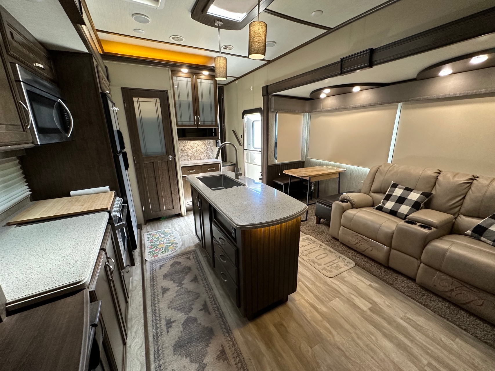 California - Solitude S-Class 3740BH For Sale - Grand Design RVs - RV ...