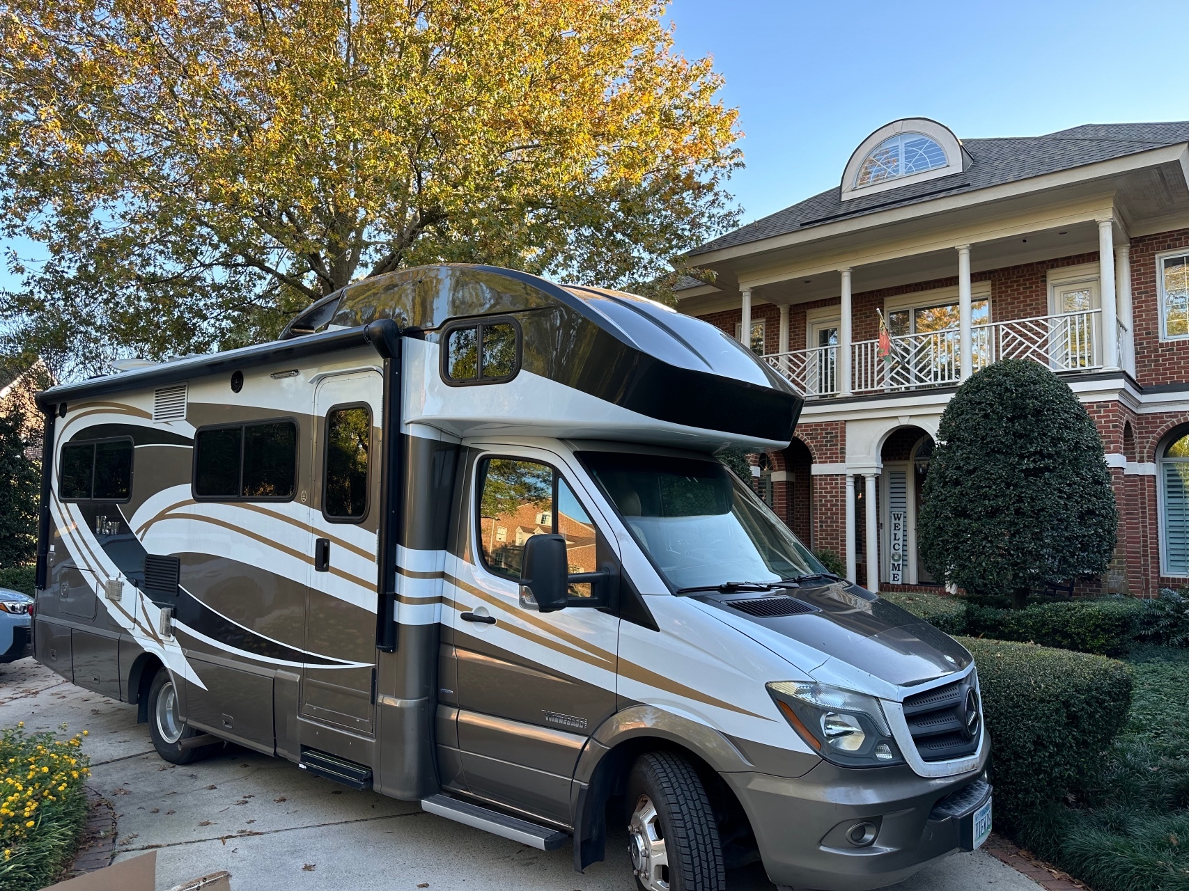 2011-Any View 24J For Sale - Winnebago RVs - RV Trader