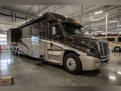 Explorer Xl For Sale - Renegade Class C RVs - Class C Motorhomes - RV ...