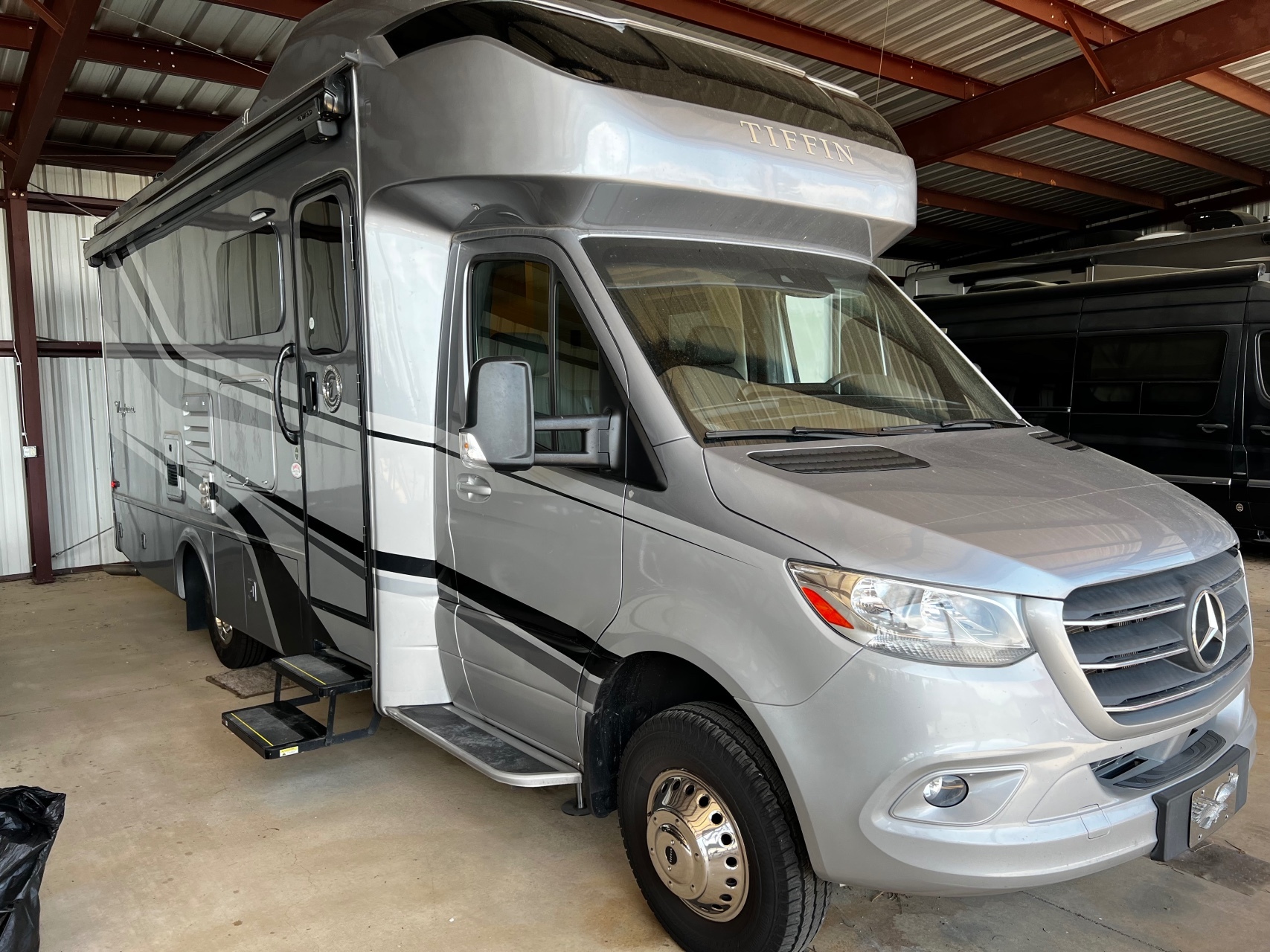2016-2020 24RW Wayfarer For Sale - Tiffin Motorhomes RVs - RV Trader