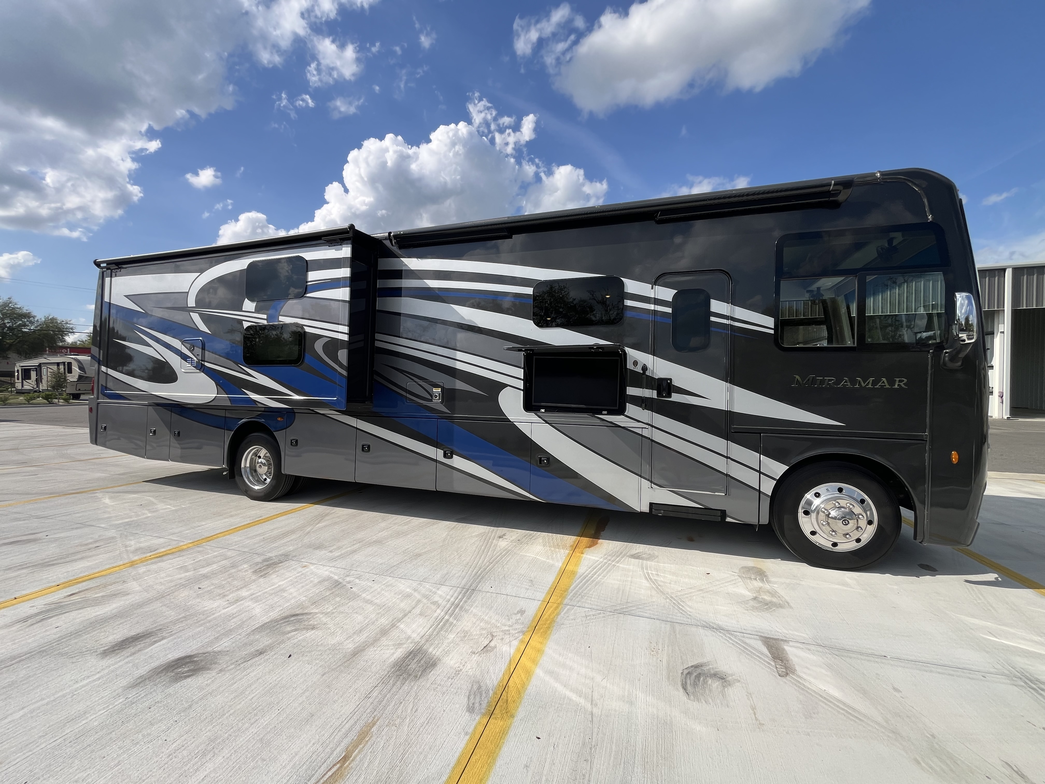 Thatcher, FL - Miramar For Sale - Thor Motor Coach RVs - RV Trader