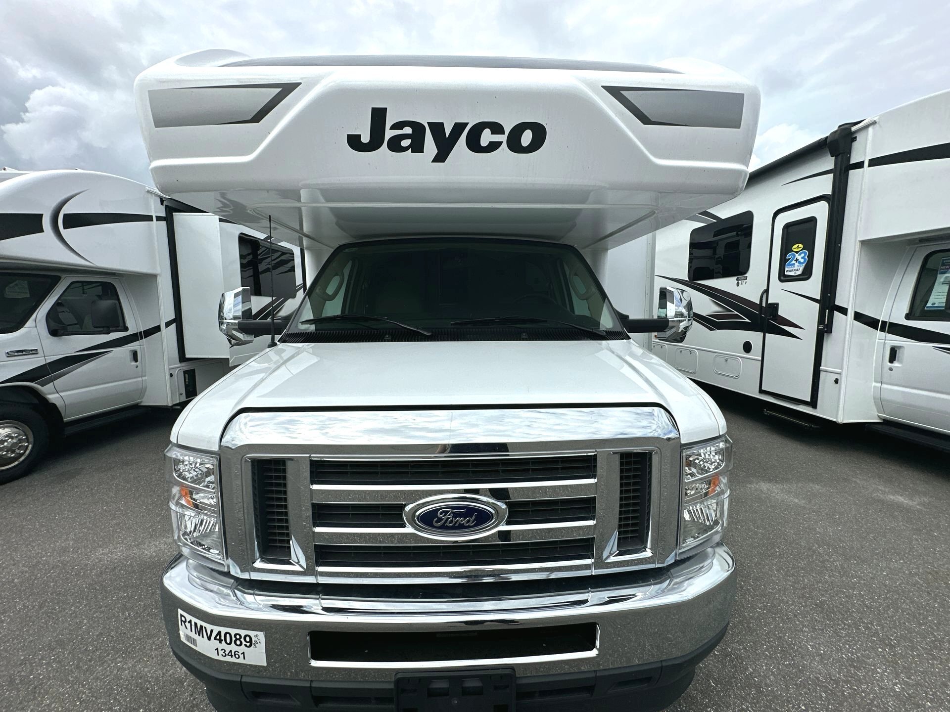 2006 Jayco Seneca ZX Class C RV Reviews on RV Insider