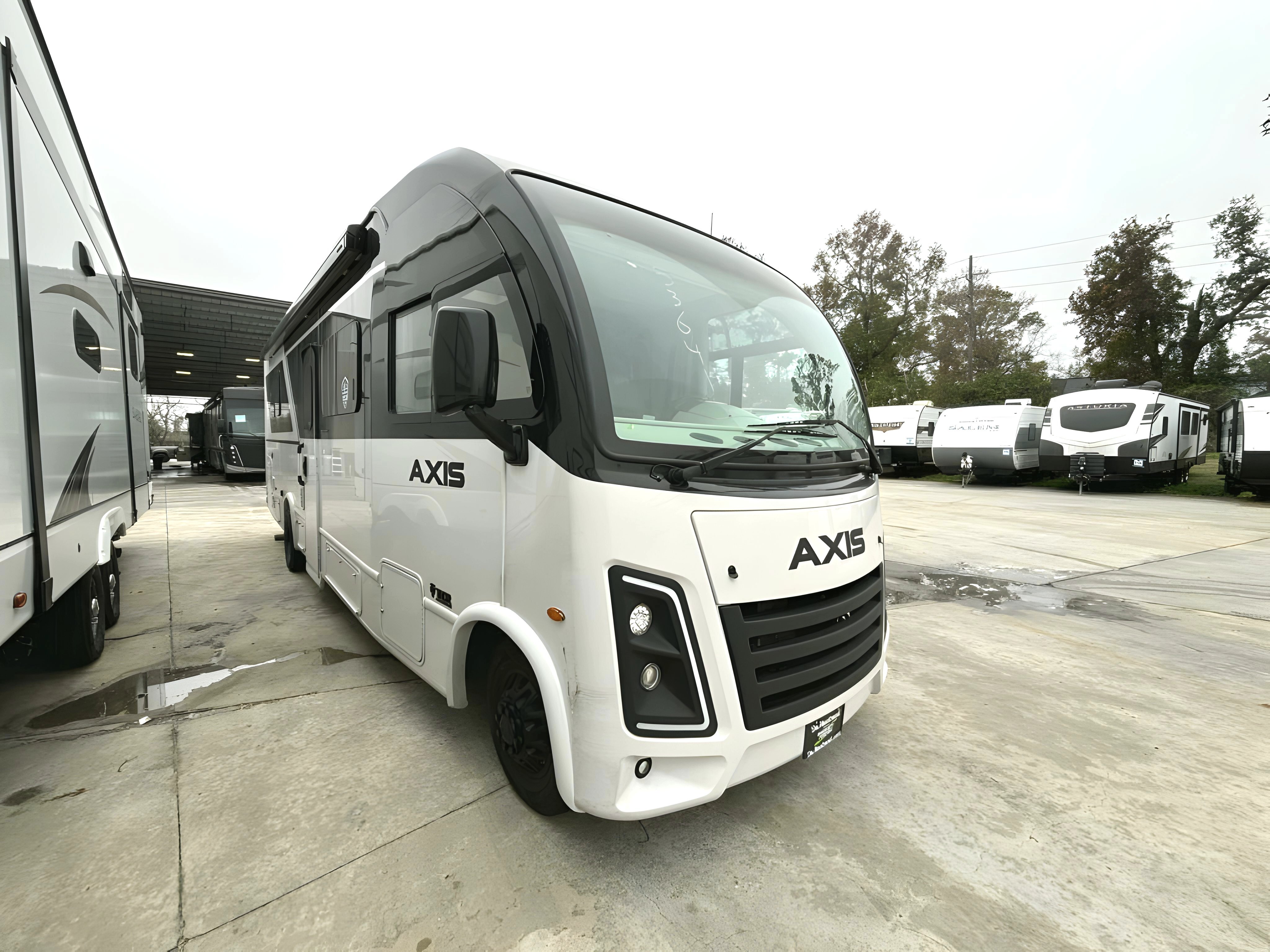 2015 Thor Motor Coach Axis 24.1 Class A - Gas RV Reviews on RV Insider