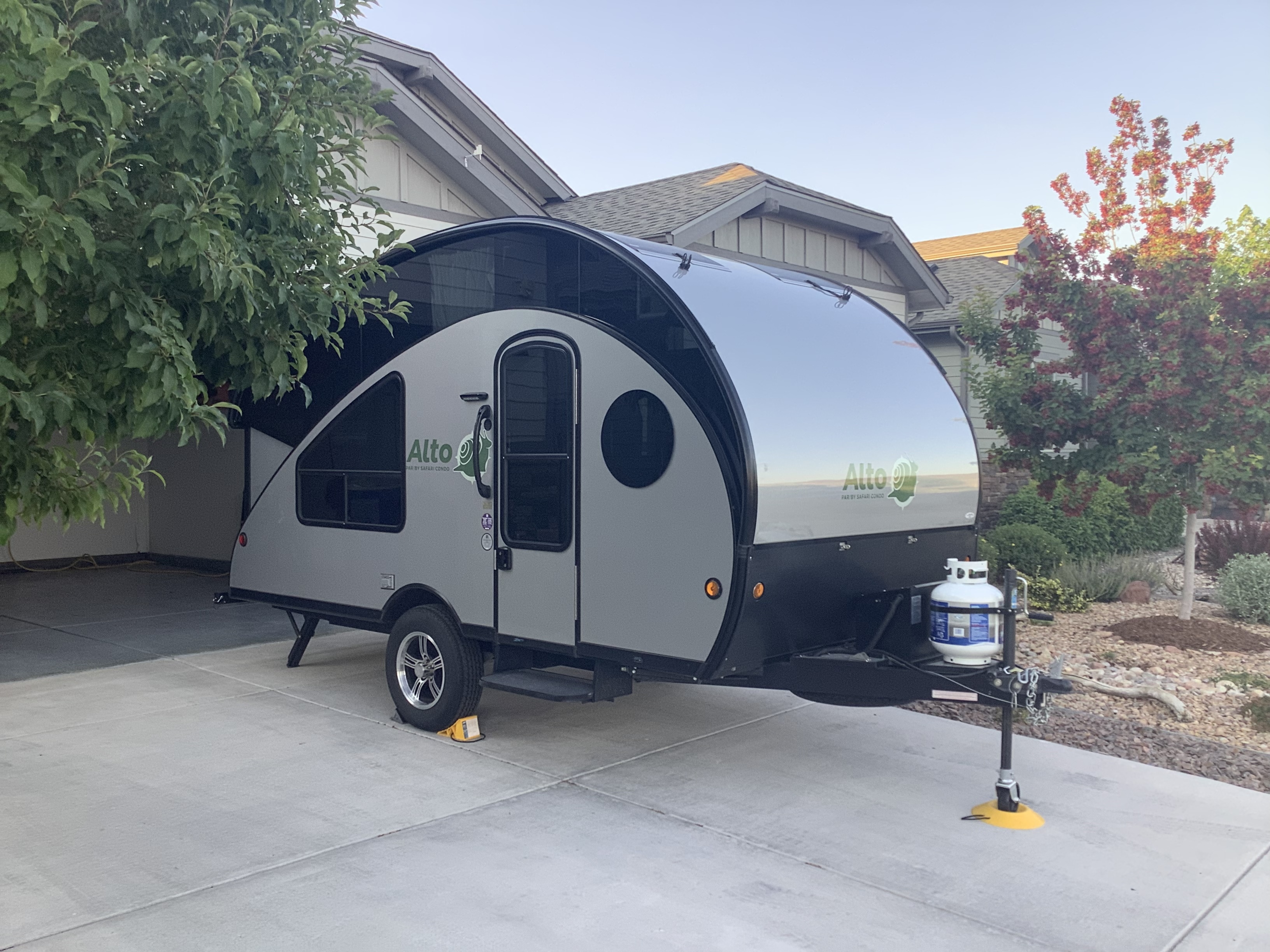 Safari Condo Alto R1713 Travel Trailer RV Reviews on RV Insider
